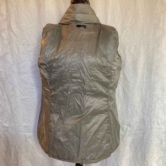 Renuar Women's coat, Grey fleece and down, medium. - Picture 9 of 10